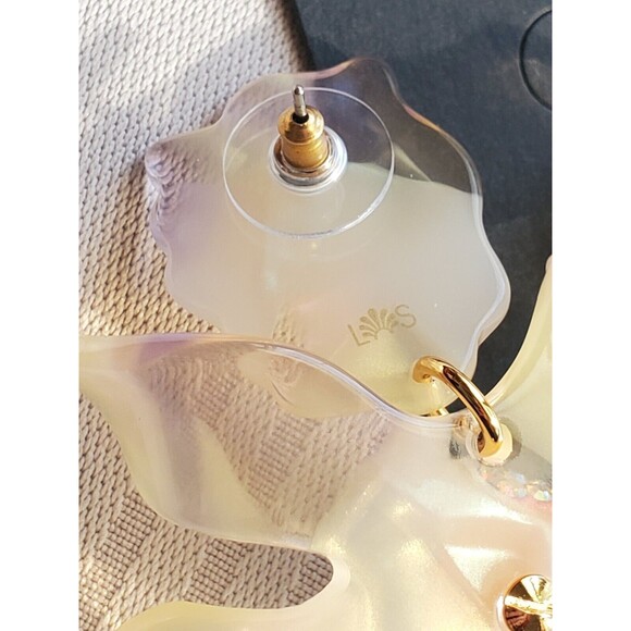 Brand New. $198 Lele Sadoughi Apricot Ombre Crystal Lily Earrings - Picture 8 of 10